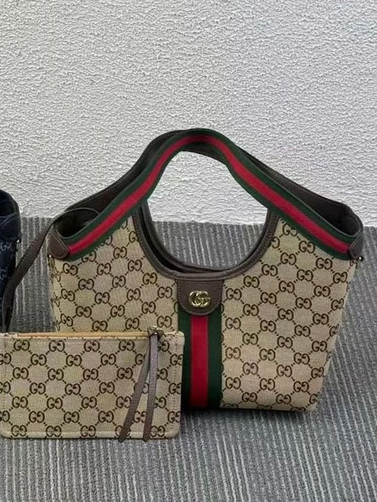 Gucci S