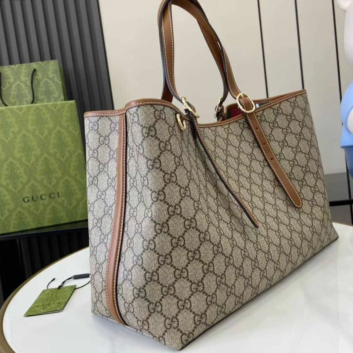 Gucci L size