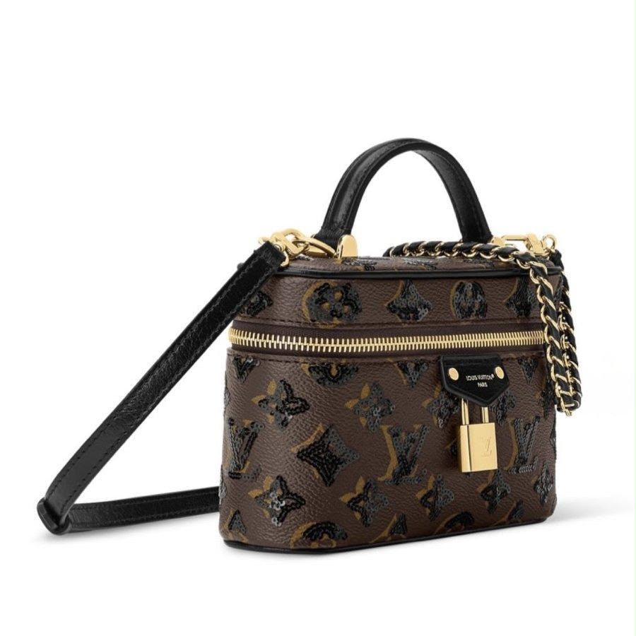 LV Chain pouch
