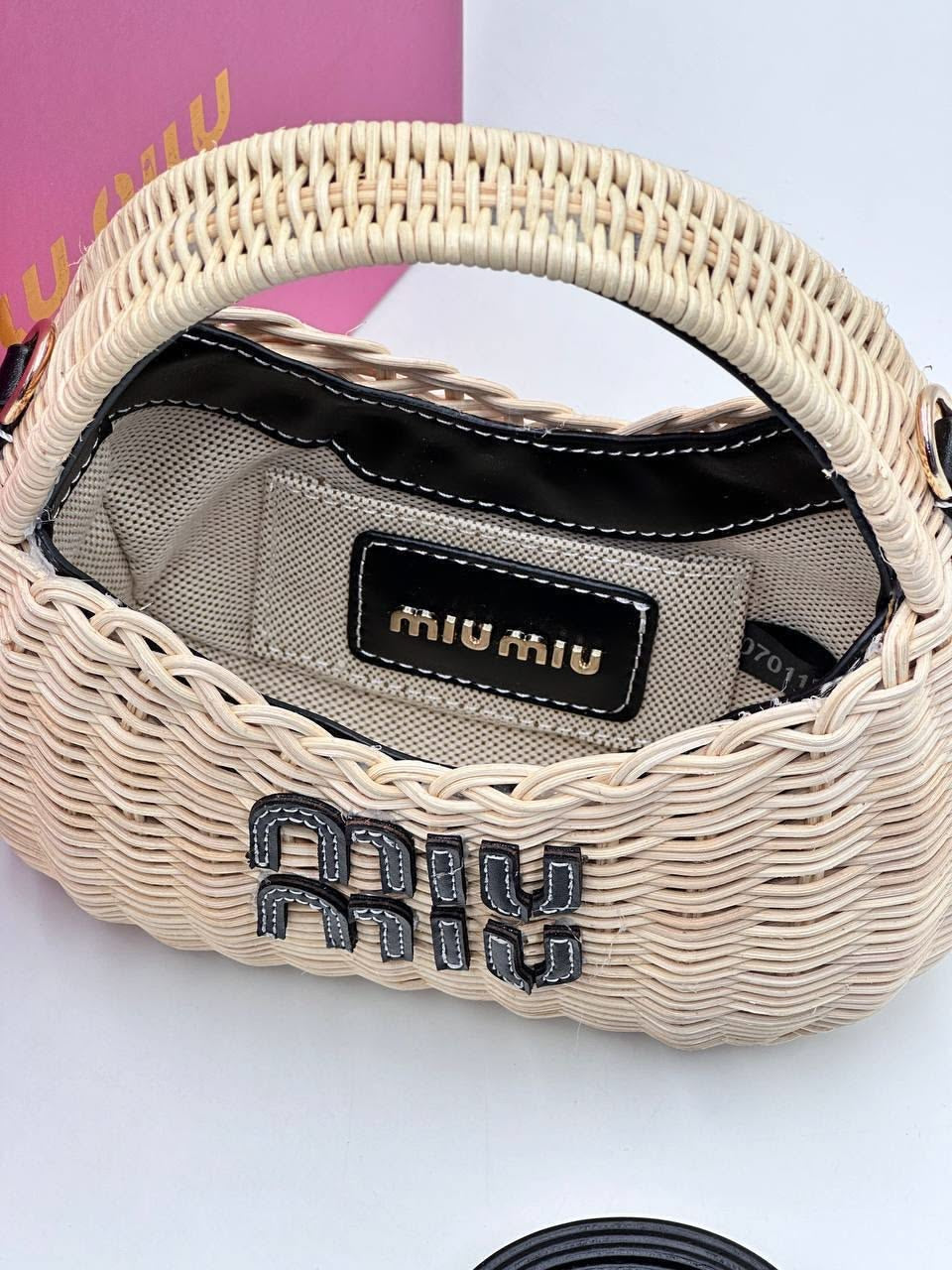 Wander Wicker miu miu